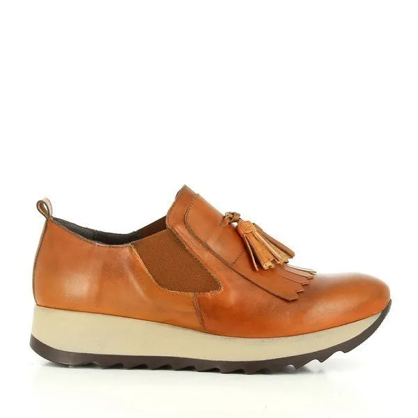 Igualados 2268 Tan Slip-On Sneakers